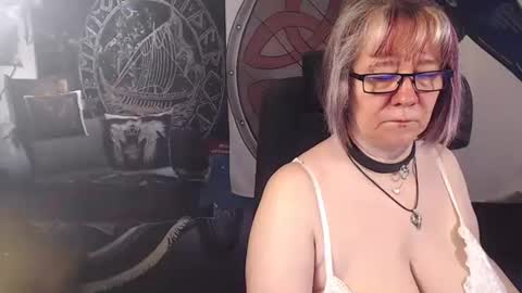 Snapshot of kleiner_teufel chatting on 14, 5, 2026 Michelle online show from 14, 5, 2026