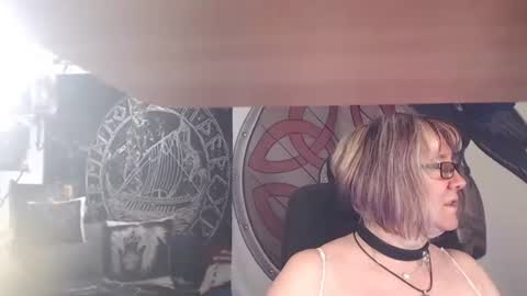 Snapshot of kleiner_teufel chatting on 4, 6, 2026 Michelle online show from 4, 6, 2026