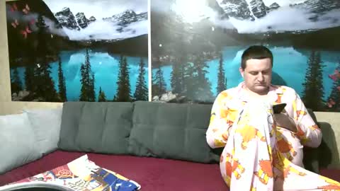 Kleosnow online show from 6, 4, 2026