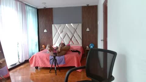 Snapshot of kloe_rousse01 chatting on 19, 5, 2026 online show from 19, 5, 2026