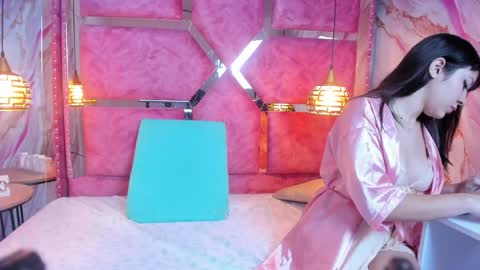 Snapshot of kloe_williams_ chatting on 26, 5, 2026 Kloe Williams online show from 26, 5, 2026