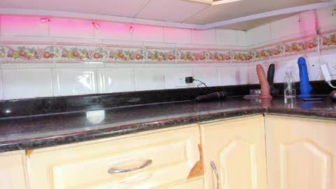 SOPHIA RIVERA online show from 8, 4, 2026