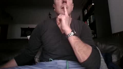 Knight3975 online show from 10, 4, 2026