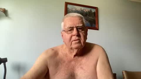 Snapshot of knights2001 chatting on 6, 1, 2026 Aussiedude online show from 6, 1, 2026