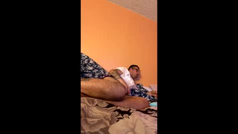 Snapshot of knitej chatting on 18, 11, 2025 knitej online show from 18, 11, 2025