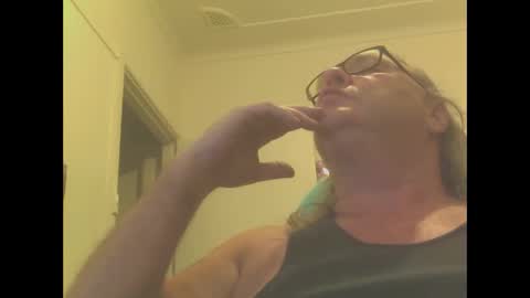 knobout online show from 17, 12, 2024