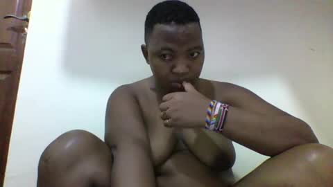 Snapshot of koffi639202 chatting on 2, 1, 2025 koffi639202 online show from 2, 1, 2025