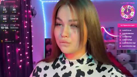 Mia online show from 4, 12, 2025