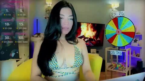 Snapshot of kokonut__ chatting on 17, 10, 2025 Lisa online show from 17, 10, 2025