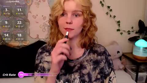 Snapshot of komorebbi chatting on 13, 5, 2026 Marta online show from 13, 5, 2026
