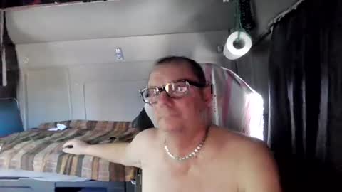 Snapshot of komputer123456789 chatting on 11, 7, 2026 Bogdan online show from 11, 7, 2026