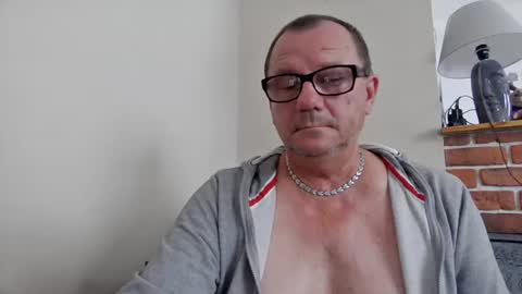 Snapshot of komputer123456789 chatting on 19, 7, 2026 Bogdan online show from 19, 7, 2026