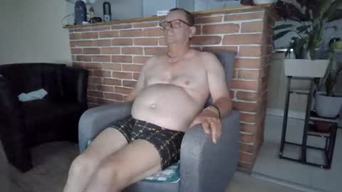 Snapshot of komputer123456789 chatting on 21, 7, 2026 Bogdan online show from 21, 7, 2026