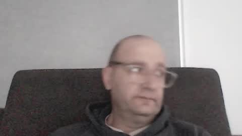 Snapshot of konsty17 chatting on 2, 8, 2026 konsty17 online show from 2, 8, 2026