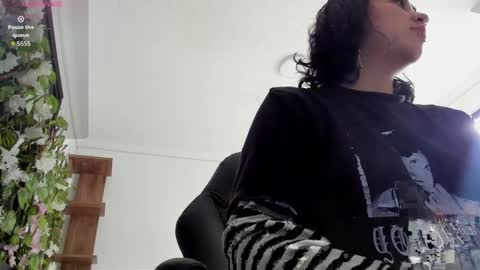 Kora Red online show from 4, 4, 2026