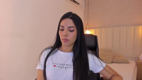 K O S M I C online show from 11, 1, 2025