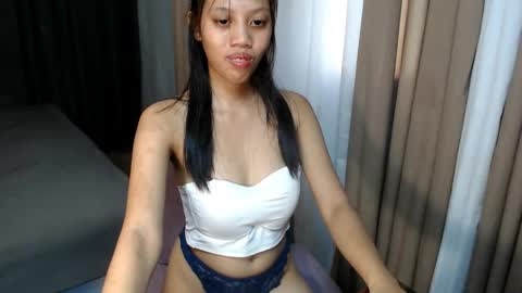 Snapshot of kourtneyluv_ chatting on 17, 1, 2025 kourtneyluv online show from 17, 1, 2025