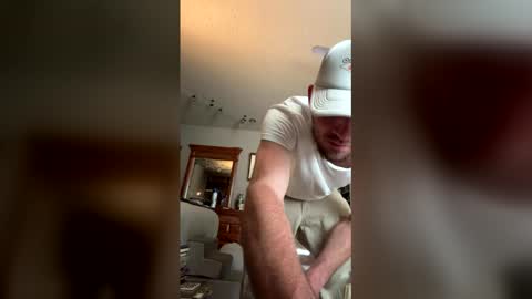 krispyholmes online show from 28, 5, 2026