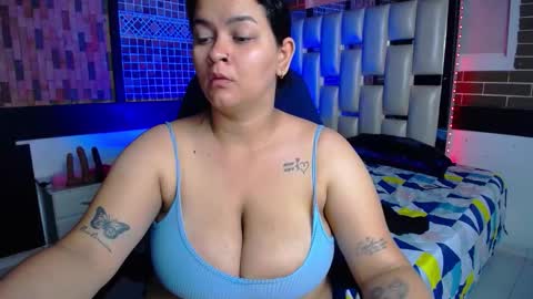Snapshot of kriss_sweetboobs chatting on 1, 2, 2026 kriss_sweetboobs online show from 1, 2, 2026