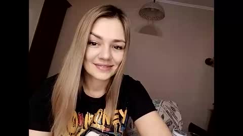 KrissSexi online show from 4, 2, 2025