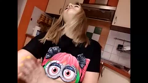 KrissSexi online show from 9, 2, 2025