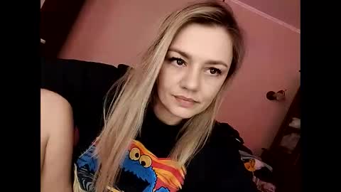 KrissSexi online show from 24, 2, 2025