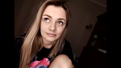 KrissSexi online show from 4, 3, 2025