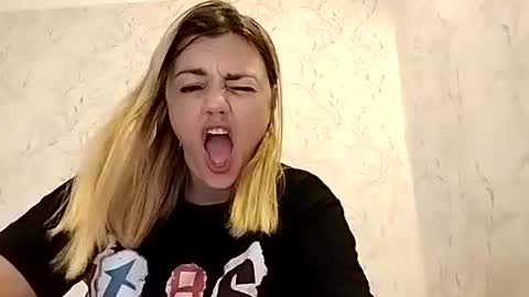 KrissSexi online show from 27, 9, 2025