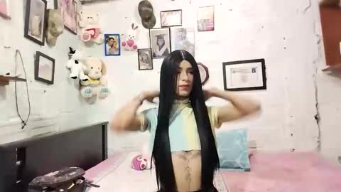 krisstal703358 online show from 17, 9, 2025