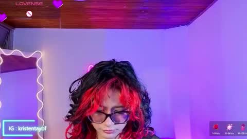 kristen_tay online show from 14, 9, 2025