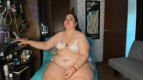 Snapshot of kristenhill1 chatting on 10, 6, 2026 Kristen online show from 10, 6, 2026