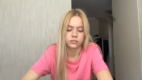 Snapshot of kristifelicien chatting on 7, 7, 2026 Blake online show from 7, 7, 2026