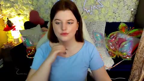 Snapshot of kristifoxy chatting on 1, 4, 2026 kristifoxy online show from 1, 4, 2026