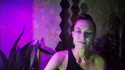 Snapshot of kristinagold44 chatting on 27, 12, 2024 Kristina online show from 27, 12, 2024