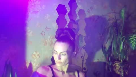 Snapshot of kristinagold44 chatting on 5, 2, 2025 Kristina online show from 5, 2, 2025