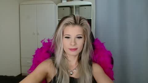 KristineAmore online show from 23, 10, 2025