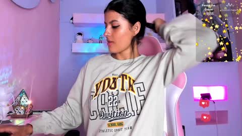 KristinWall online show from 22, 12, 2024