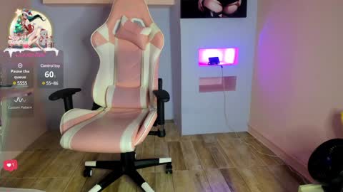 KristinWall online show from 30, 12, 2024