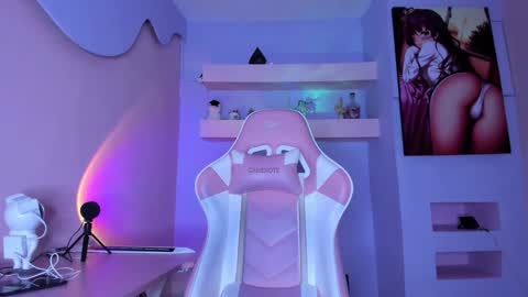 KristinWall online show from 18, 1, 2025