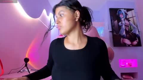 KristinWall online show from 9, 3, 2025