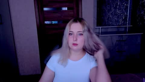 Snapshot of kristy_fran chatting on 5, 6, 2026 Kristy online show from 5, 6, 2026