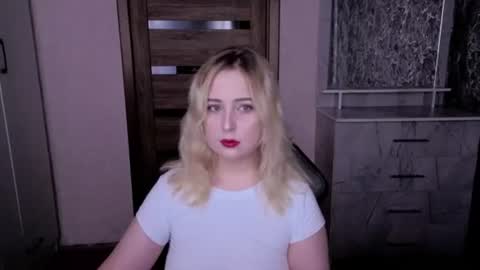 Snapshot of kristy_fran chatting on 16, 6, 2026 Kristy online show from 16, 6, 2026