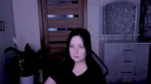 Kristy online show from 8, 7, 2026