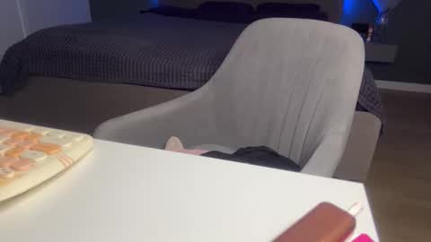 Kristi online show from 27, 10, 2025