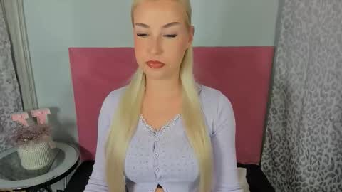 KristyFlowers online show from 25, 3, 2026