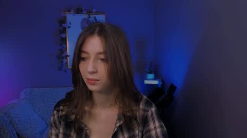 Snapshot of kristylovee chatting on 12, 9, 2025 Kristy online show from 12, 9, 2025