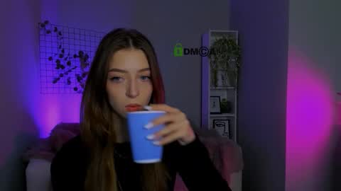 Snapshot of kristylovee chatting on 20, 9, 2025 Kristy online show from 20, 9, 2025