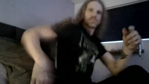 Snapshot of krullz123 chatting on 8, 7, 2026 Krullz online show from 8, 7, 2026