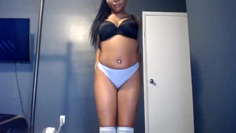 Krystal Blake online show from 8, 3, 2025