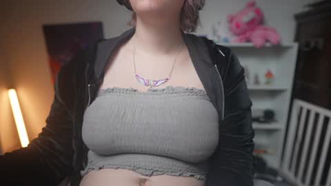 Krystal Syx online show from 1, 2, 2025